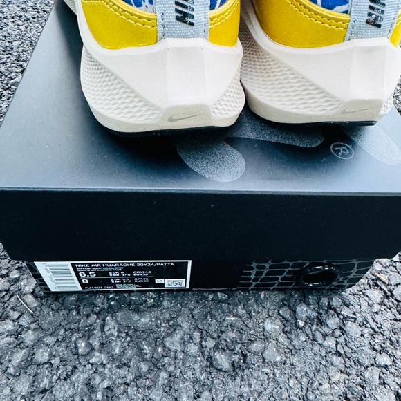 Nike air Huarache 20y24/patta- NEVER WORN - Picture 7 of 7